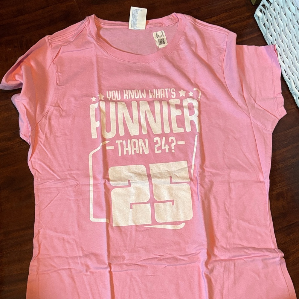 Spongebob what's funnier than 24 T-Shirt